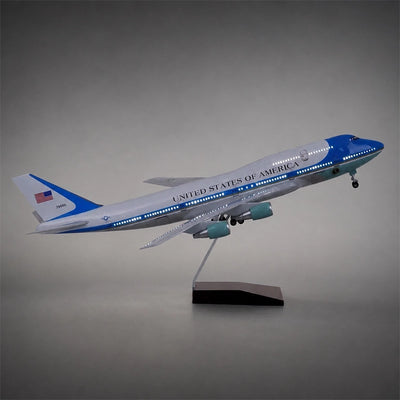US Air Force One Boeing 747 1:150 Scale Model