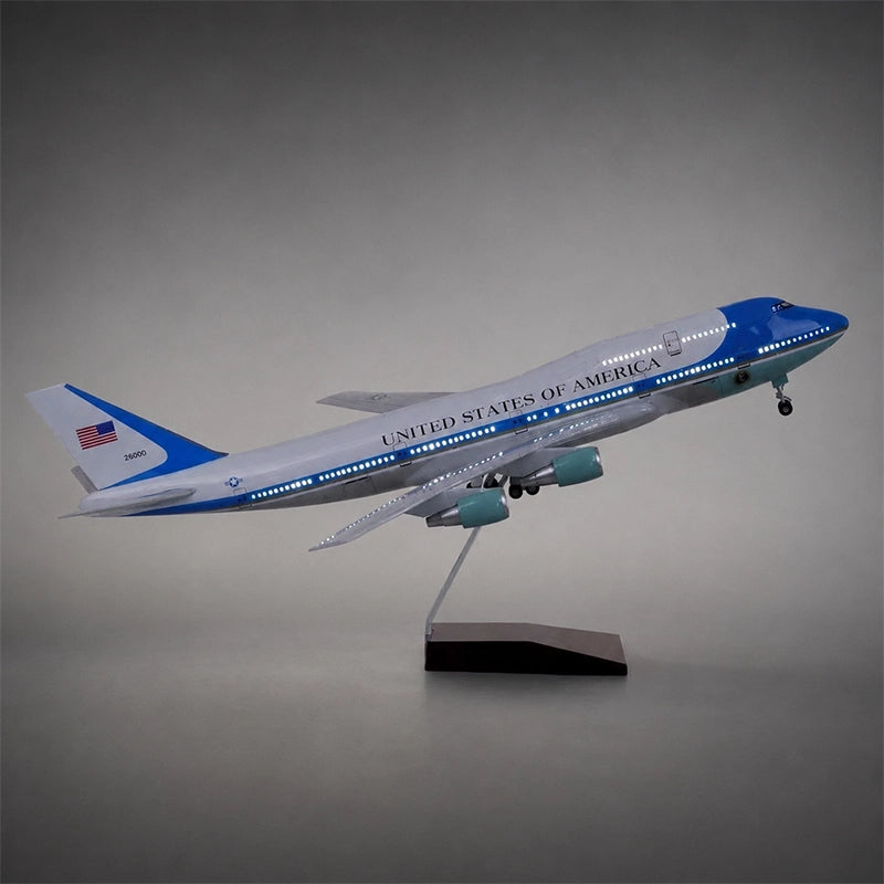 US Air Force One Boeing 747 1:150 Scale Model