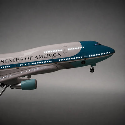 US Air Force One Boeing 747 1:150 Scale Model