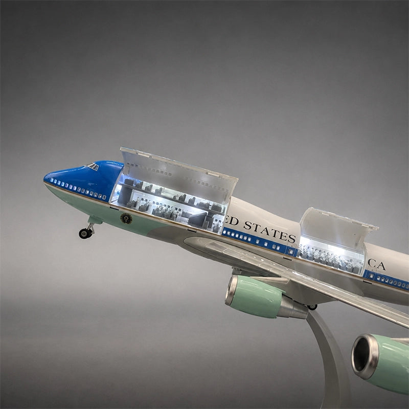 US Air Force One Boeing 747 1:150 Scale Model