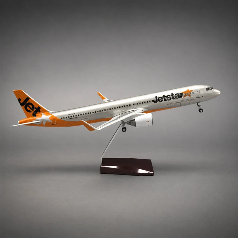 Jetstar Airbus A321neo 1:100 Scale Model