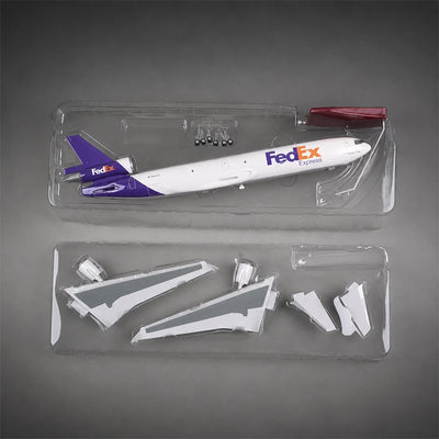 FedEx McDonnell Douglas MD-11 1:130 Scale Model