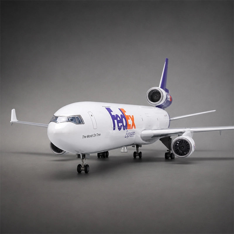 FedEx McDonnell Douglas MD-11 1:130 Scale Model