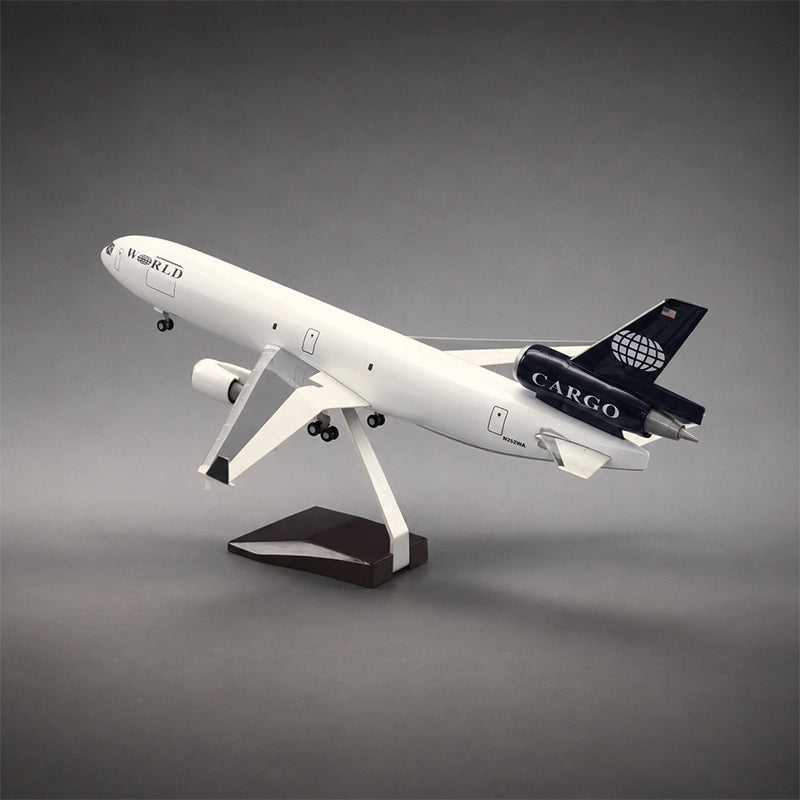 World Airways McDonnell Douglas MD-11 1:130 Scale Model