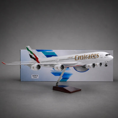 Emirates Airbus A380 1:160 Scale Model