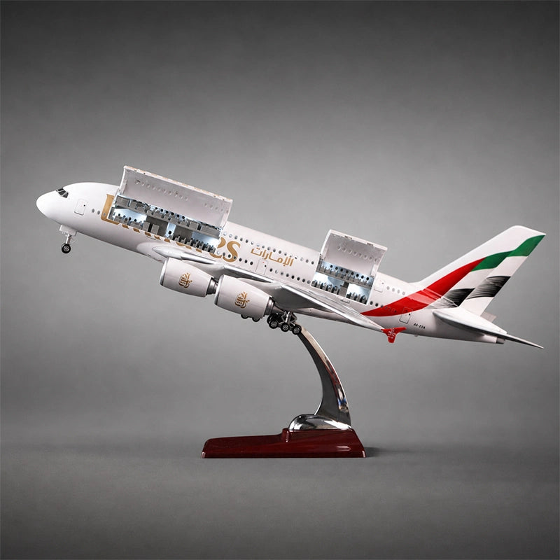 Emirates Airbus A380 1:160 Scale Model