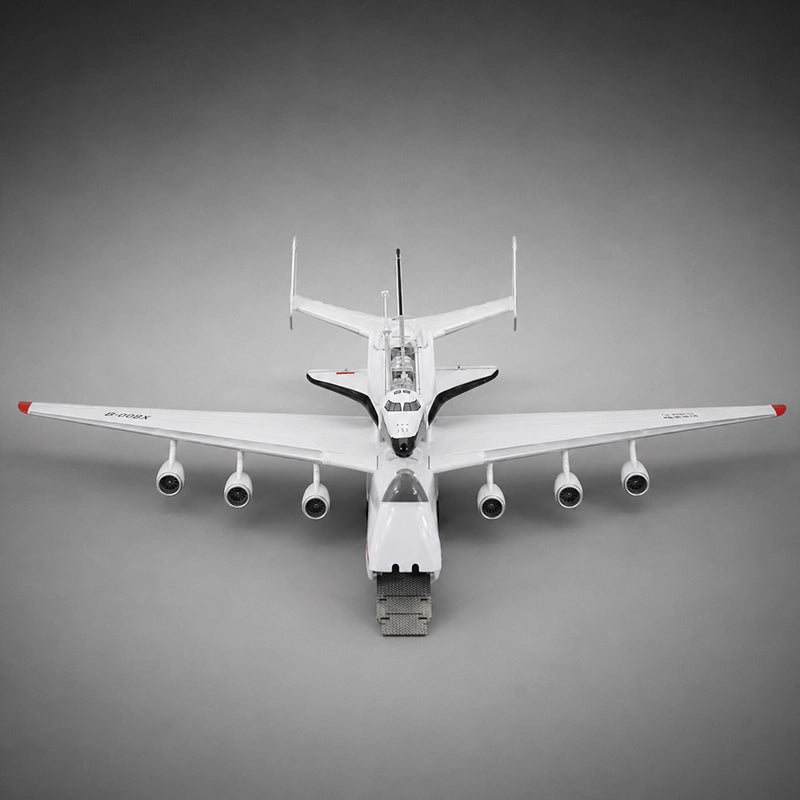 Antonov An-225 Mriya with Buran Space Shuttle 1:200 Scale Model