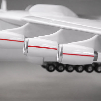 Antonov An-225 Mriya with Buran Space Shuttle 1:200 Scale Model