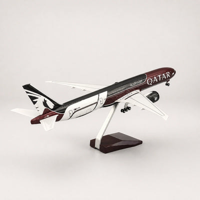 Qatar Airways Boeing 777 1:135 Scale Model
