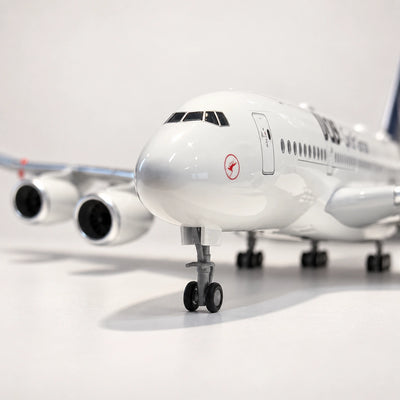 Qantas Airbus A380 1:160 Scale Model