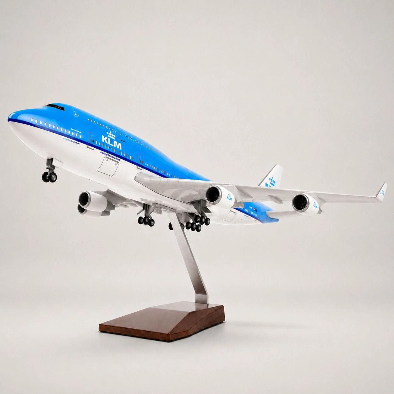 KLM Royal Dutch Airlines Boeing 747-400 1:150 Scale Model