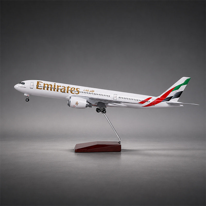 Emirates Airbus A350-1000 1:142 Scale Model