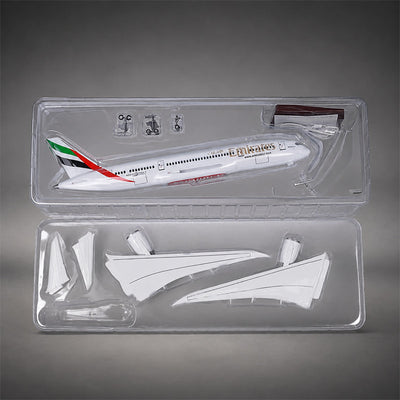 Emirates Boeing 787 1:130 Scale Model