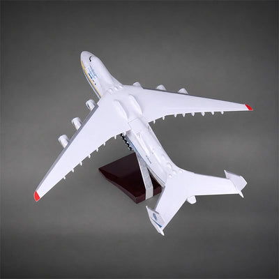 Antonov An-225 Mriya 1:200 Scale Model