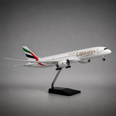Emirates Boeing 787 1:130 Scale Model