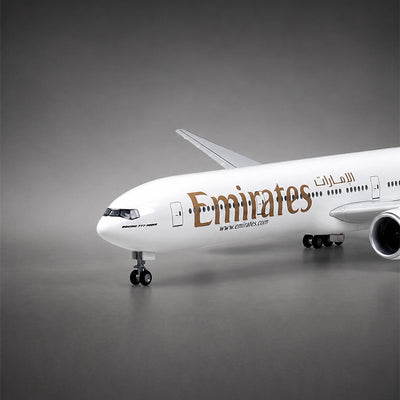 Emirates Boeing 777 1:157 Scale Model