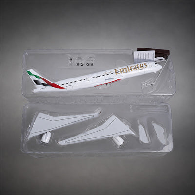 Emirates Airbus A350-1000 1:142 Scale Model