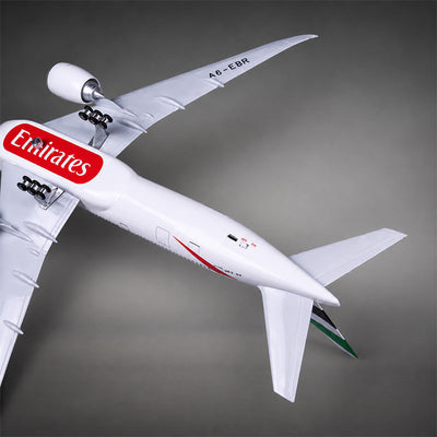 Emirates Boeing 777 1:157 Scale Model