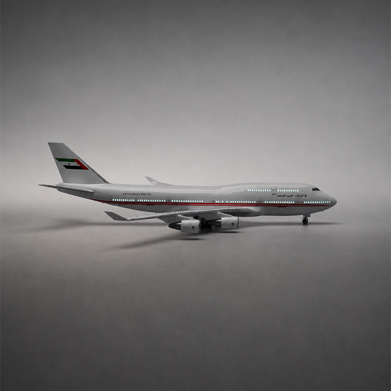 UAE Presidential Flight Boeing 747 1:150 Scale Model