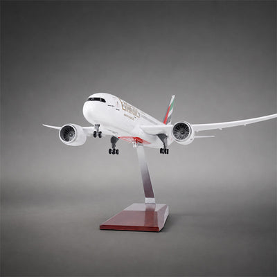 Emirates Boeing 787 1:130 Scale Model