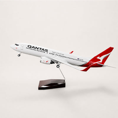 Qantas Boeing 737-800 1:85 Scale Model