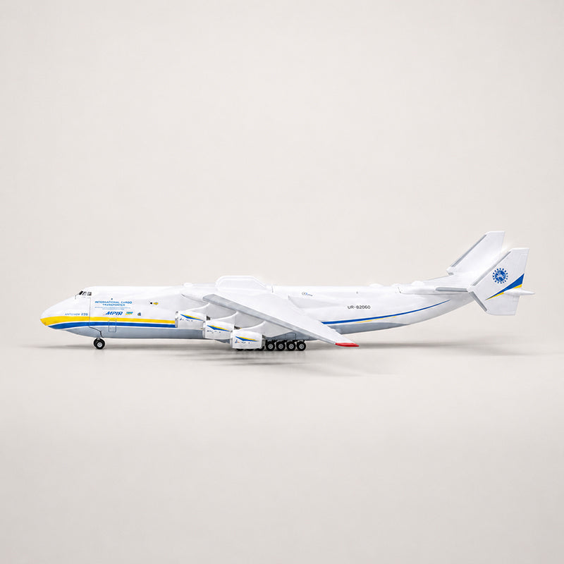 Antonov An-225 Mriya 1:200 Scale Model – nimomodel