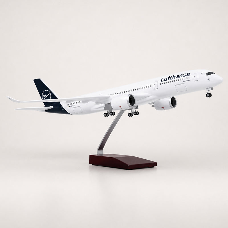 Lufthansa Airbus A350 1:142 Scale Model