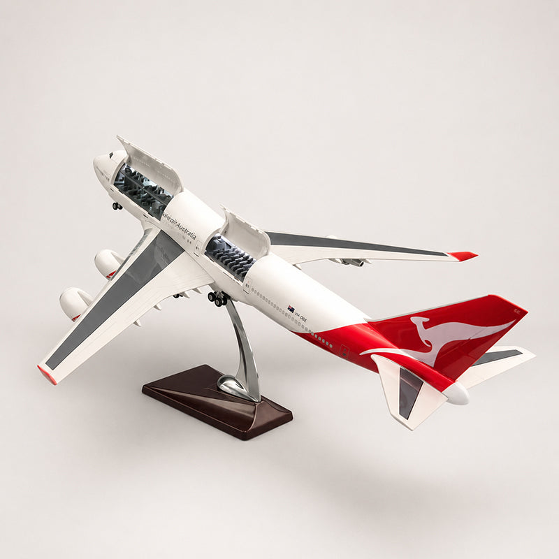 Qantas Boeing 747-400 1:150 Scale Model