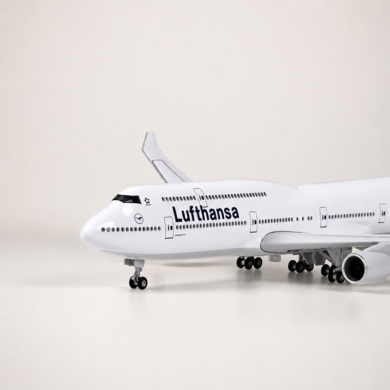 Lufthansa Boeing 747 Classic Livery 1:160 Scale Model