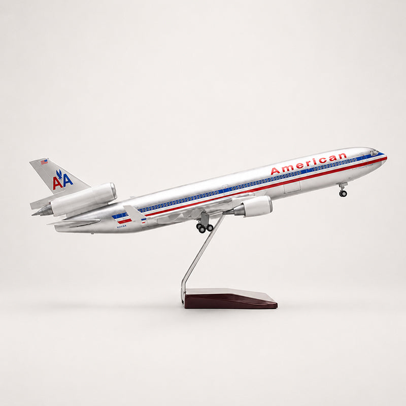 American Airlines McDonnell Douglas MD-11 1:130 Scale Model