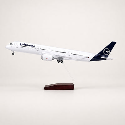 Lufthansa Airbus A350 1:142 Scale Model
