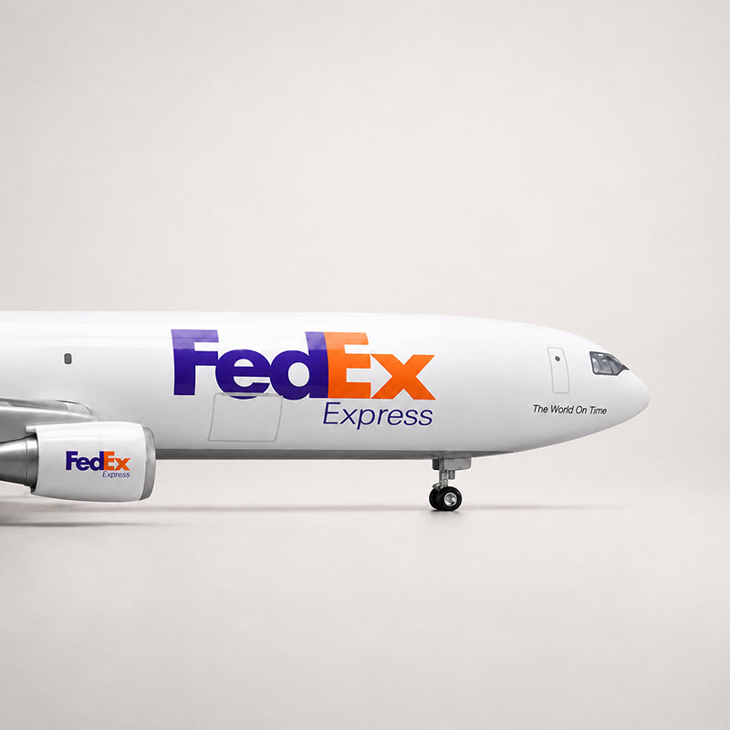 FedEx McDonnell Douglas MD-11 1:130 Scale Model