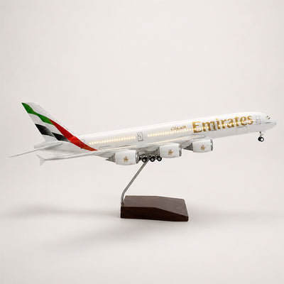 Emirates Airbus A380 1:160 Scale Model