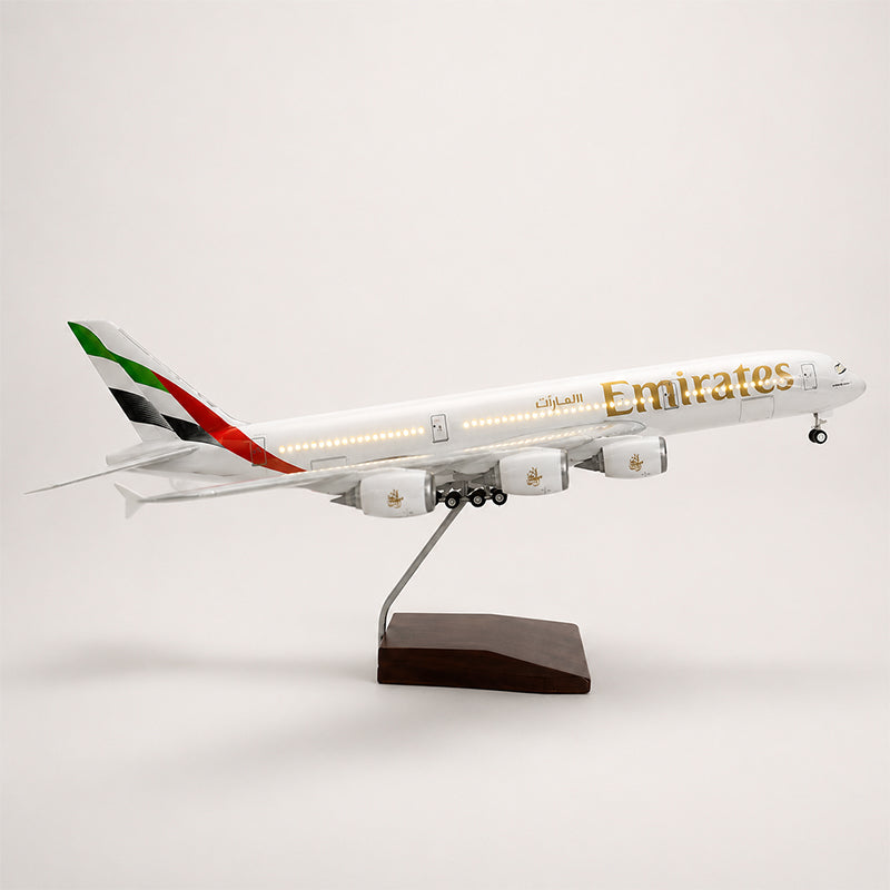 Emirates Airbus A380 1:160 Scale Model