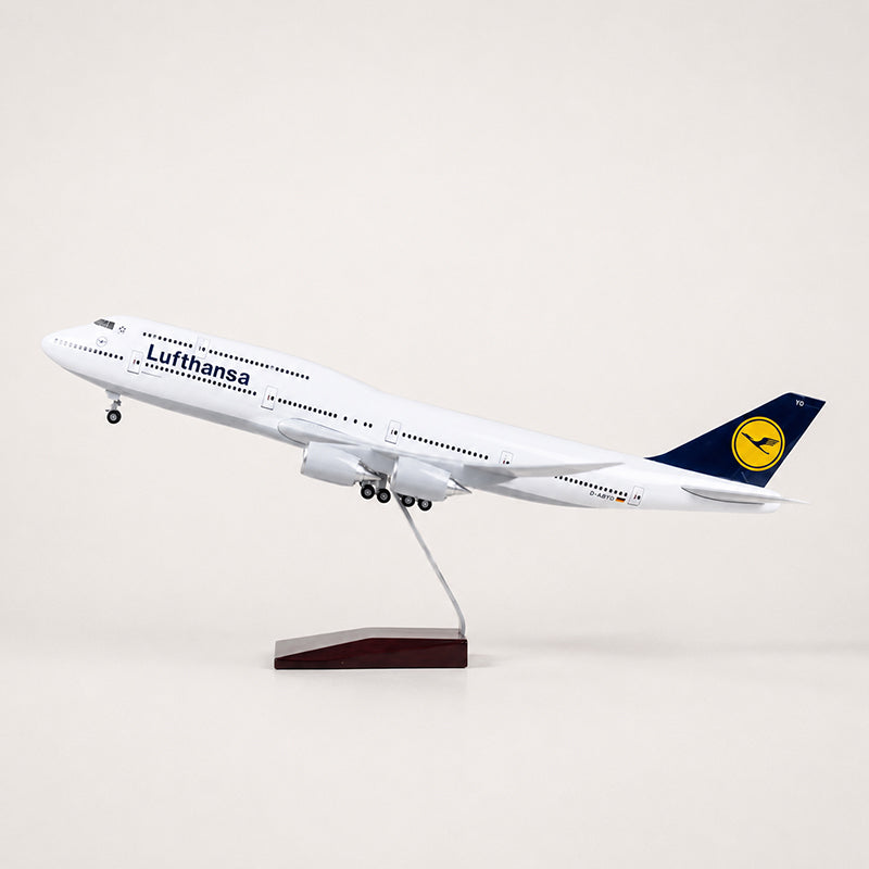 Lufthansa Boeing 747 Classic Livery 1:160 Scale Model