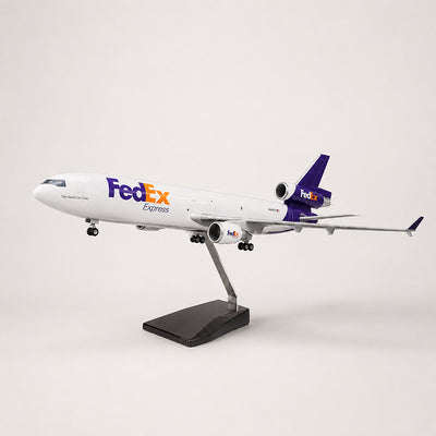 FedEx McDonnell Douglas MD-11 1:130 Scale Model
