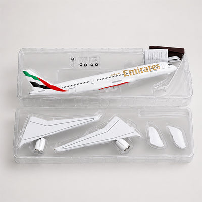 Emirates Airbus A350-1000 1:142 Scale Model