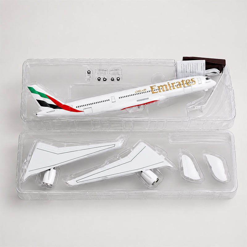 Emirates Airbus A350-1000 1:142 Scale Model