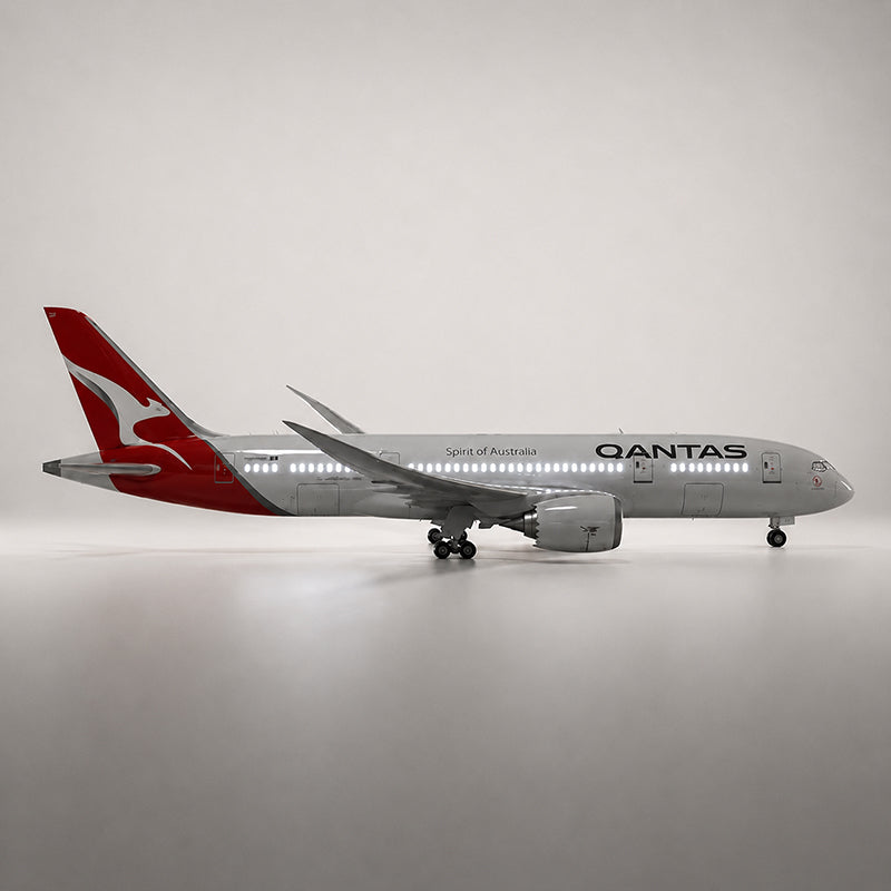 Qantas Boeing 787-9 Dreamliner 1:130 Scale Model