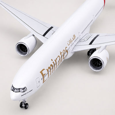 Emirates Boeing 777 1:157 Scale Model