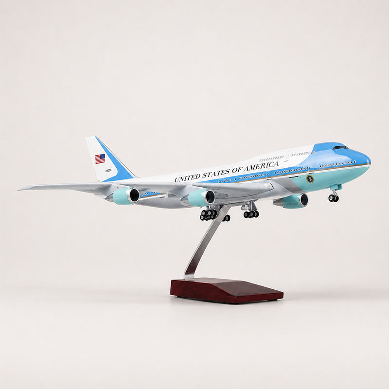 US Air Force One Boeing 747 1:150 Scale Model