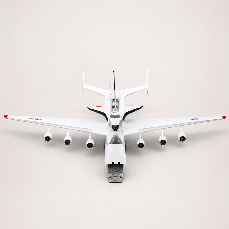 Antonov An-225 Mriya with Buran Space Shuttle 1:200 Scale Model