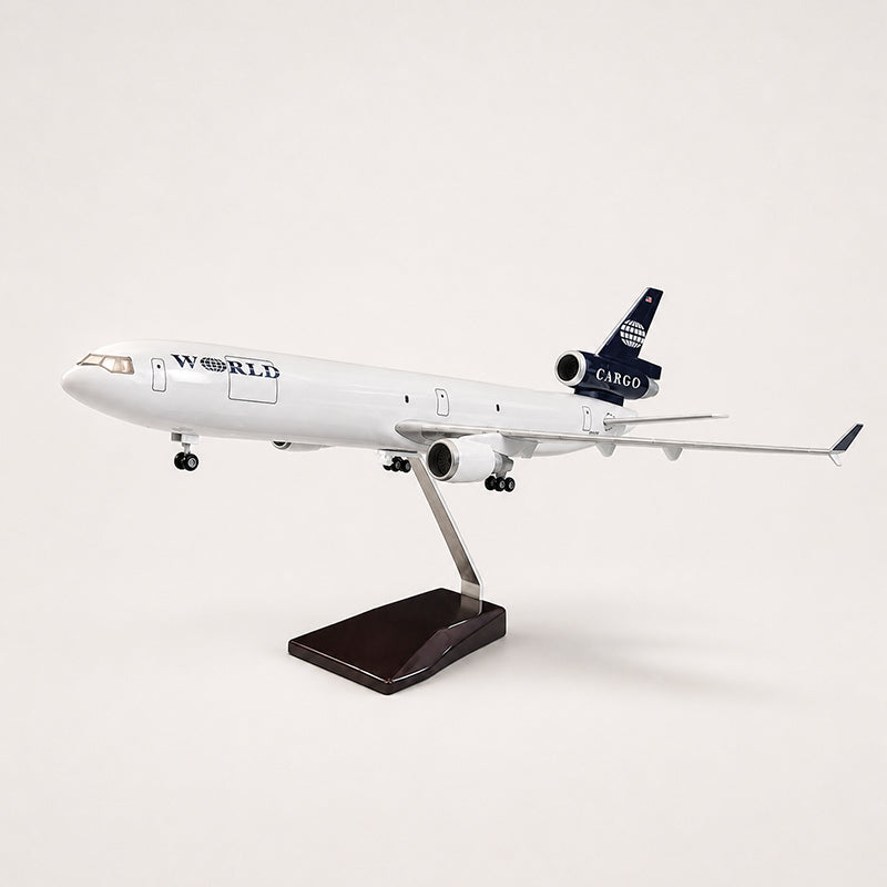 World Airways McDonnell Douglas MD-11 1:130 Scale Model