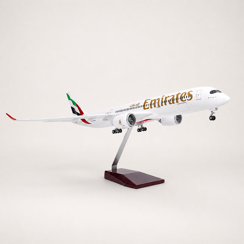 Emirates Airbus A350-1000 1:142 Scale Model