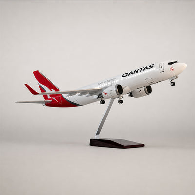 Qantas Boeing 737-800 1:85 Scale Model