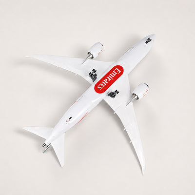 Emirates Boeing 787 1:130 Scale Model