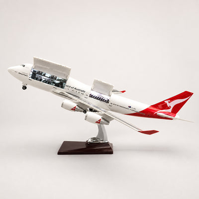 Qantas Boeing 747-400 1:150 Scale Model