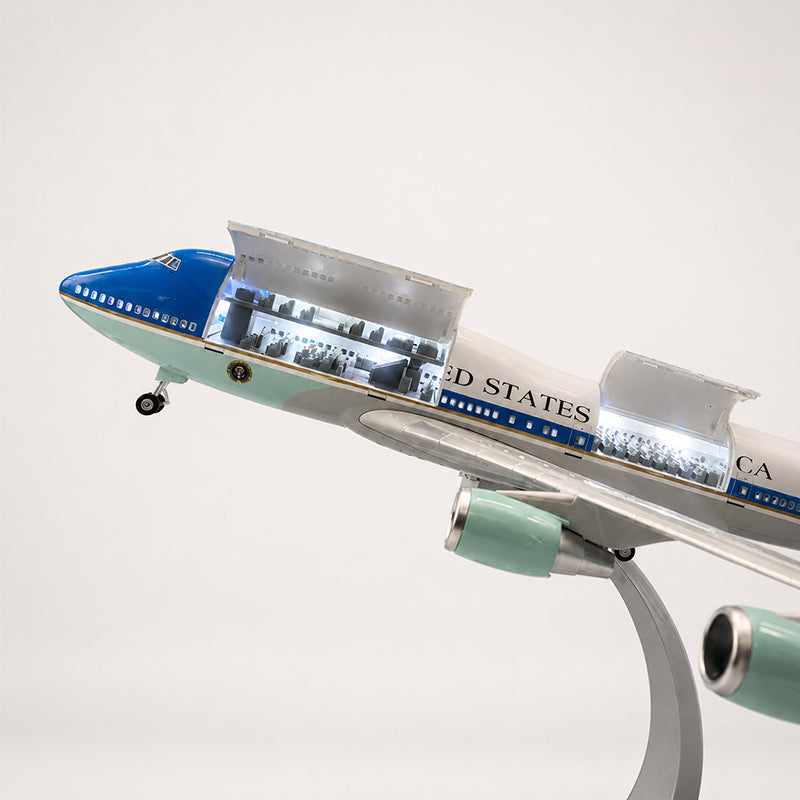 US Air Force One Boeing 747 1:150 Scale Model