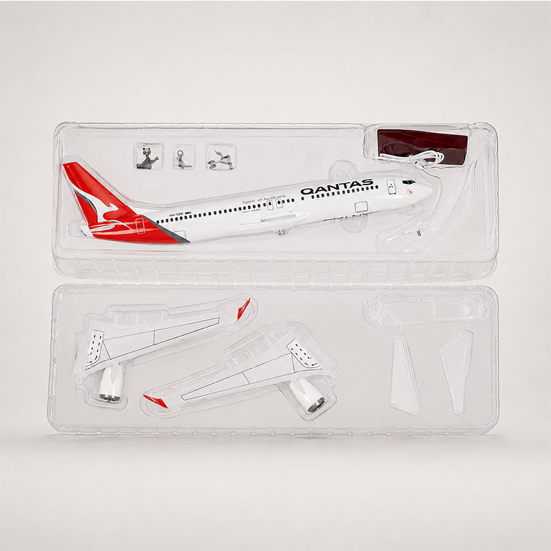 Qantas Boeing 737-800 1:85 Scale Model