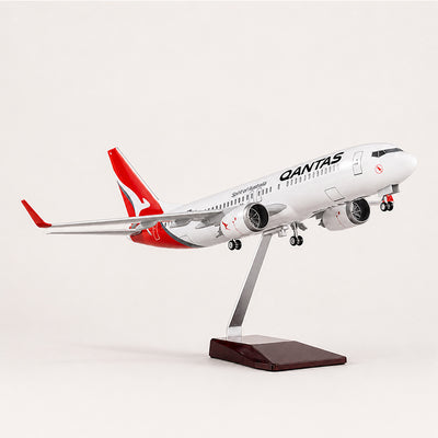 Qantas Boeing 737-800 1:85 Scale Model